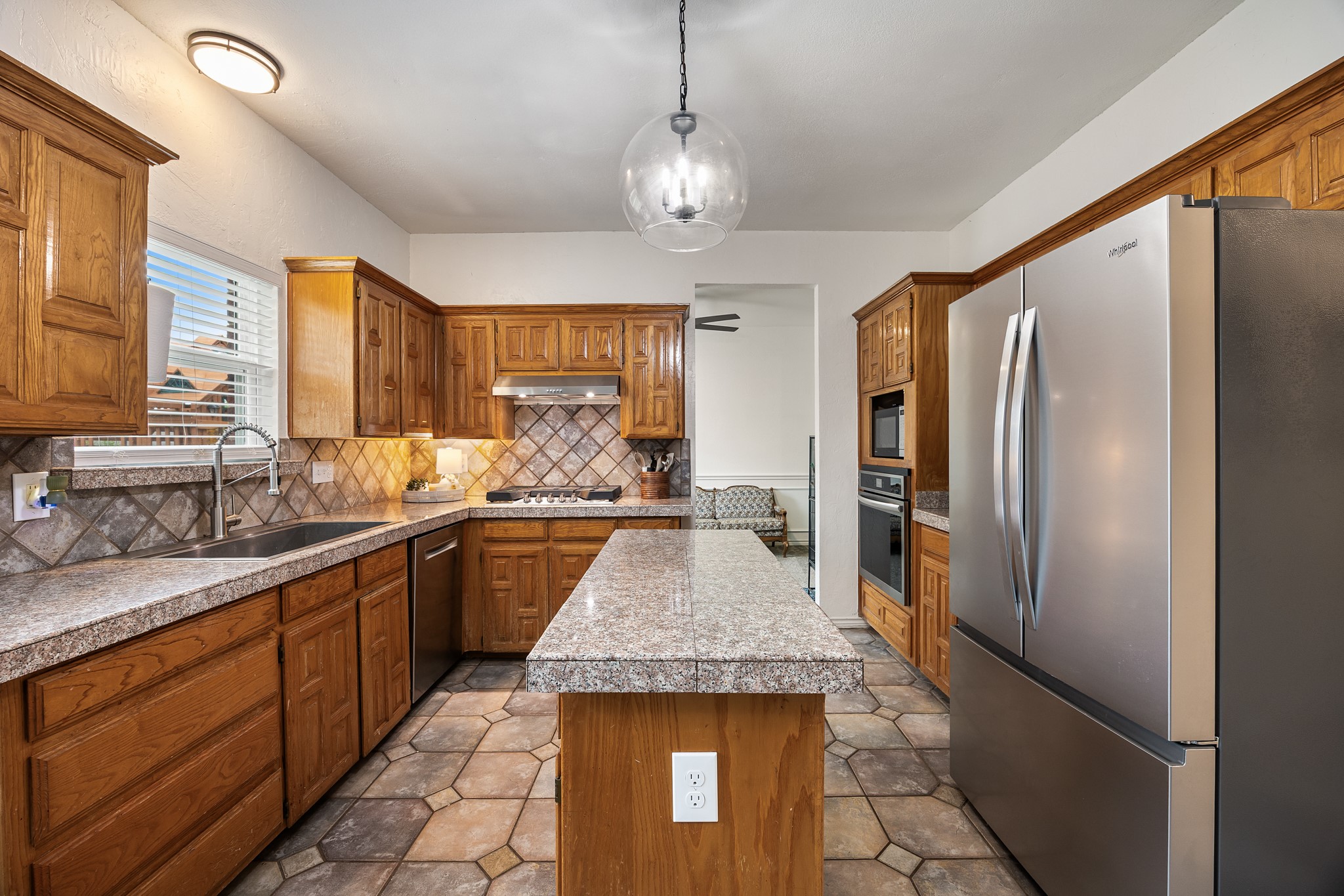 1091 Whispering Glen Rockwall TX 75087