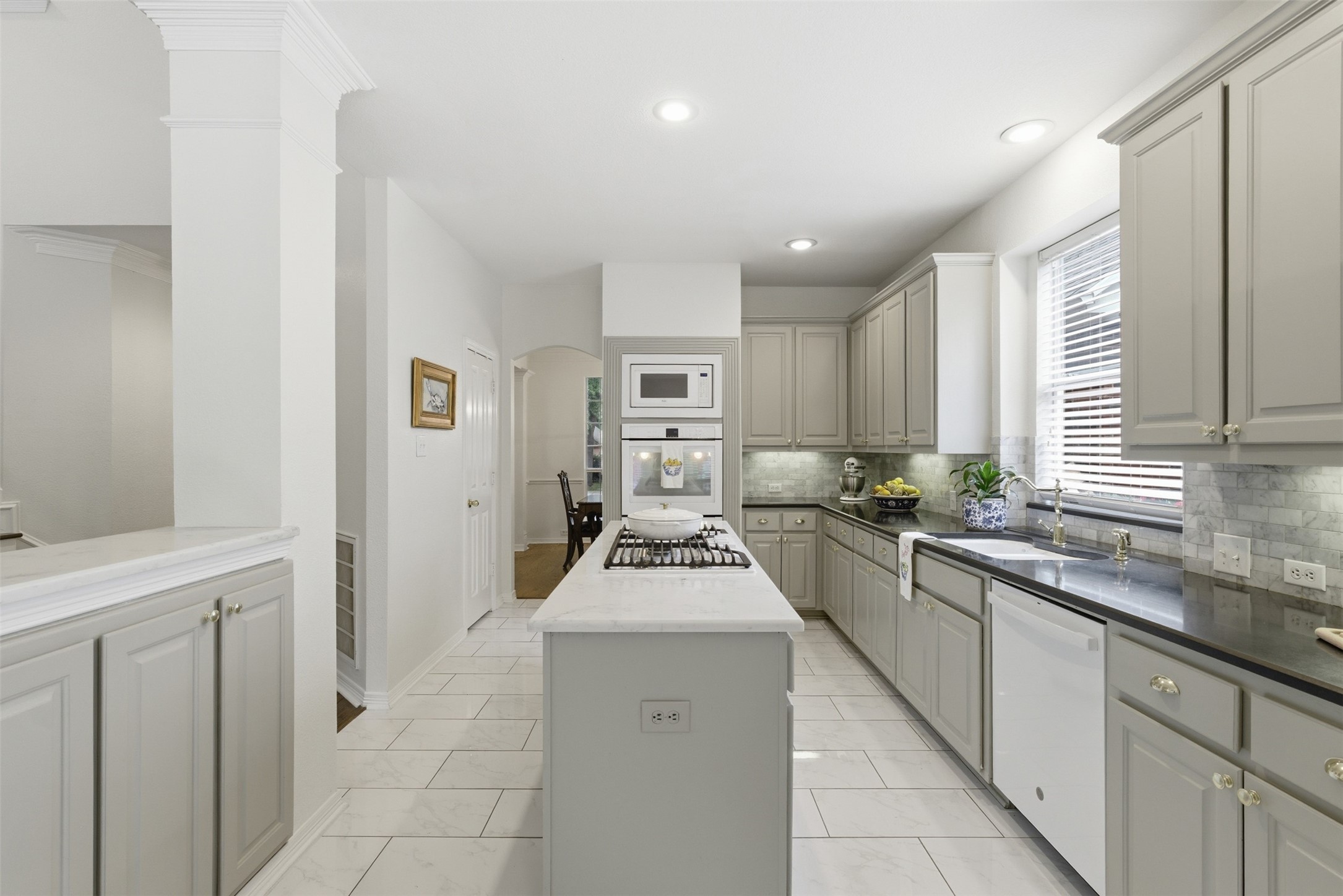 2218 Ash Grove Way Dallas TX 75228