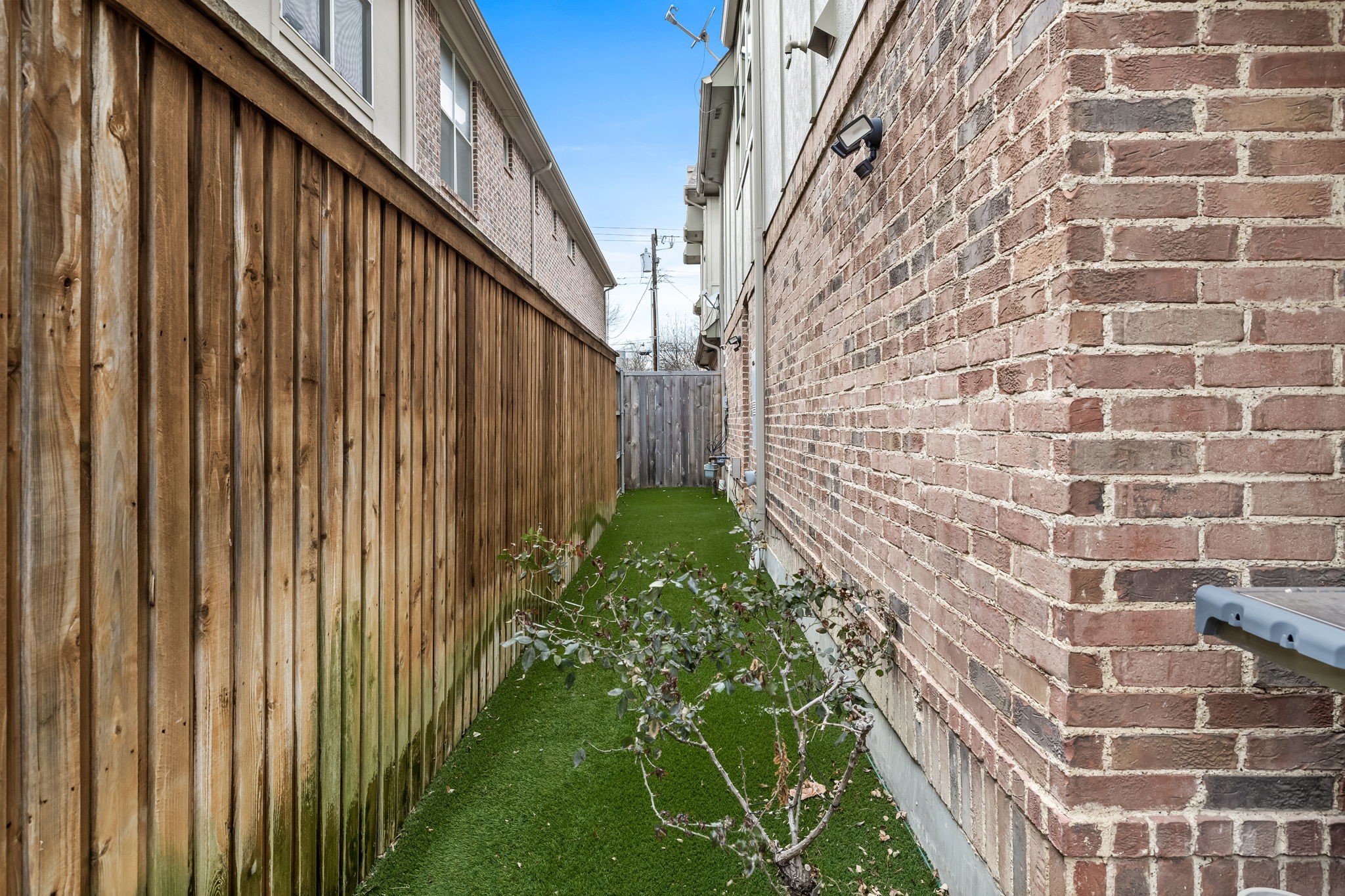 5022 Mission Avenue Dallas TX 75206