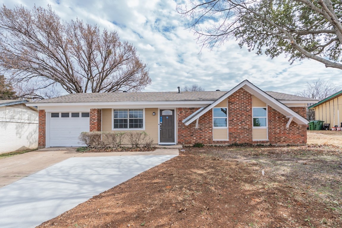 7032 Smithfield Road North Richland Hills TX 76182
