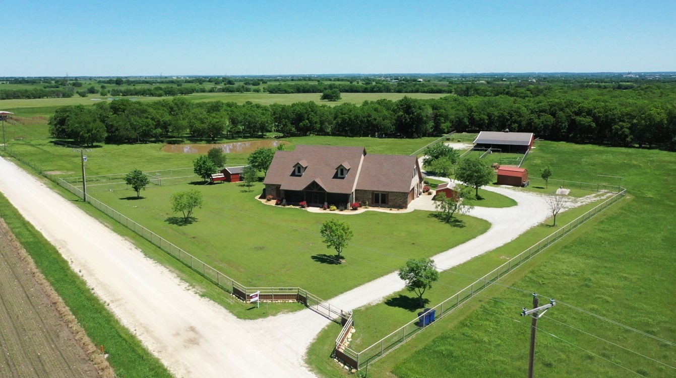 510 County Road 247 Valley View TX 76272