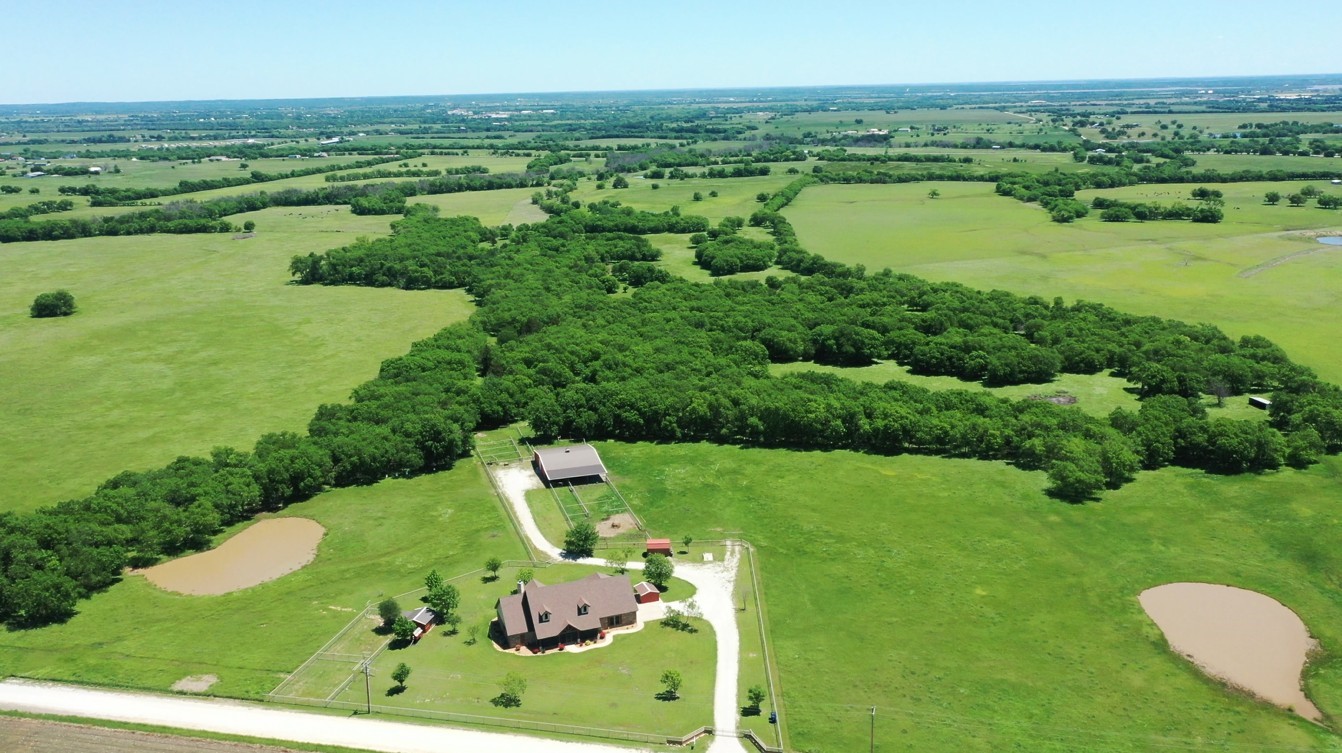 510 County Road 247 Valley View TX 76272