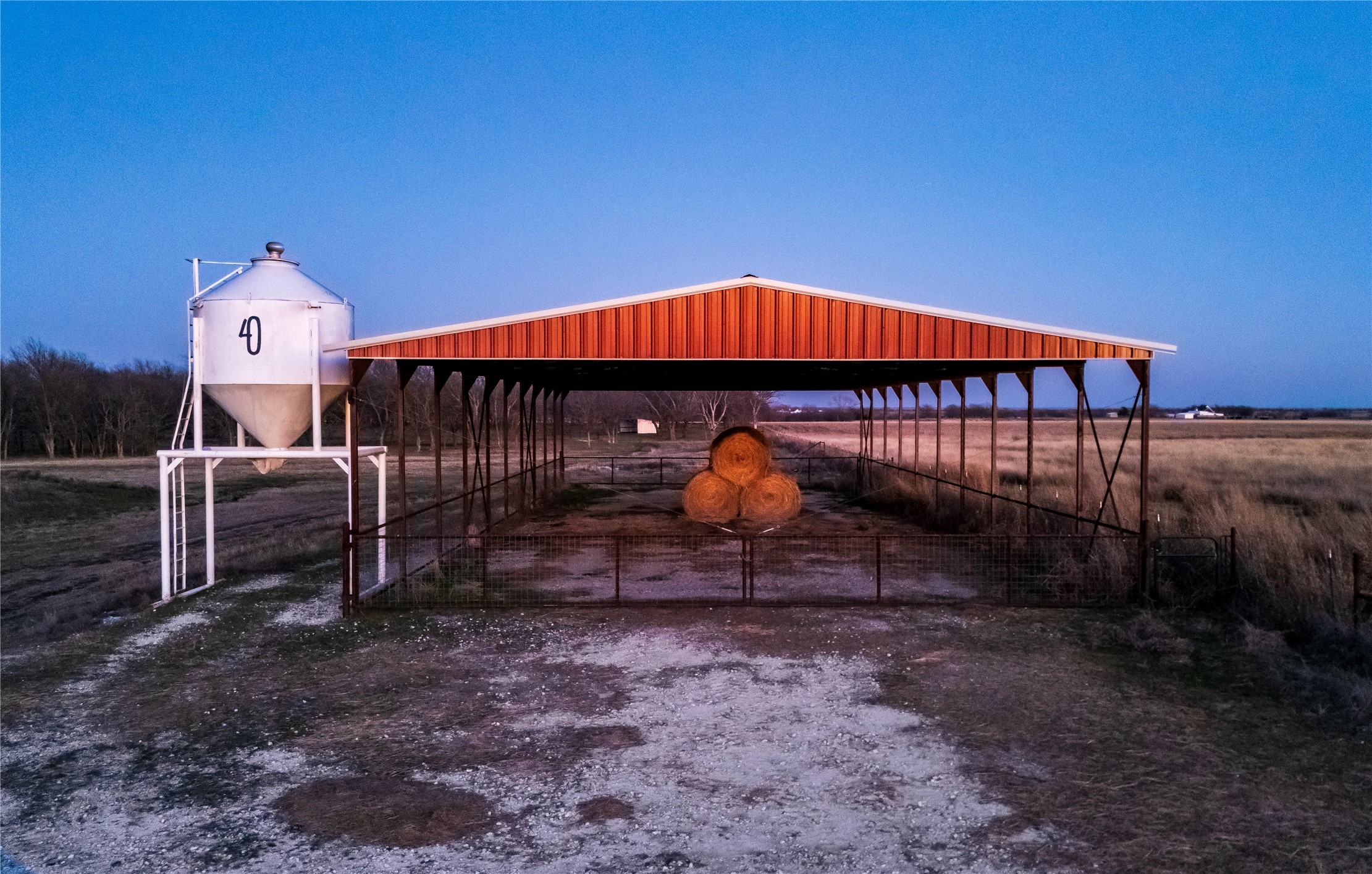 510 County Road 247 Valley View TX 76272