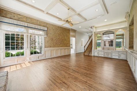 10445 Strait Lane Dallas TX 75229