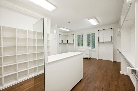 10445 Strait Lane Dallas TX 75229