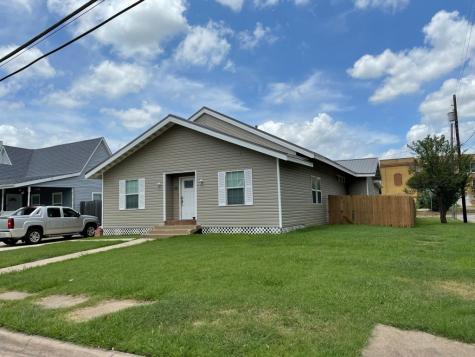 121 E College Street Sherman TX 75090