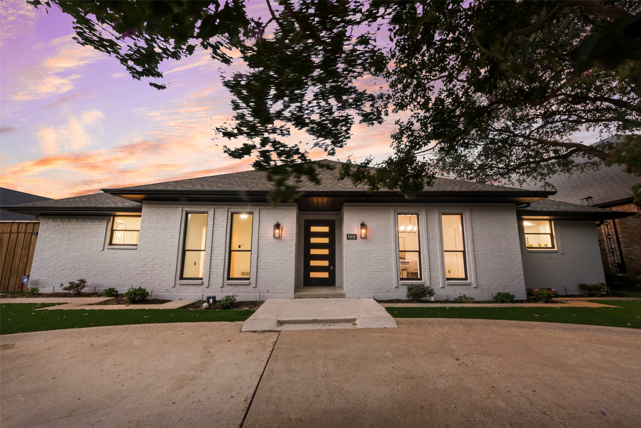 6918 Woodland Drive Dallas TX 75225