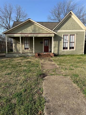 607 NW Main Street Ennis TX 75119