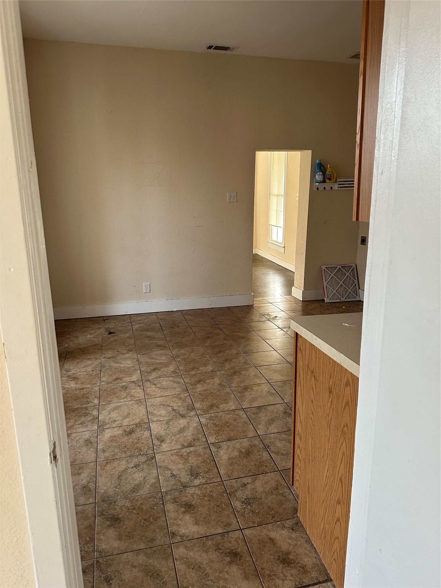 607 NW Main Street Ennis TX 75119