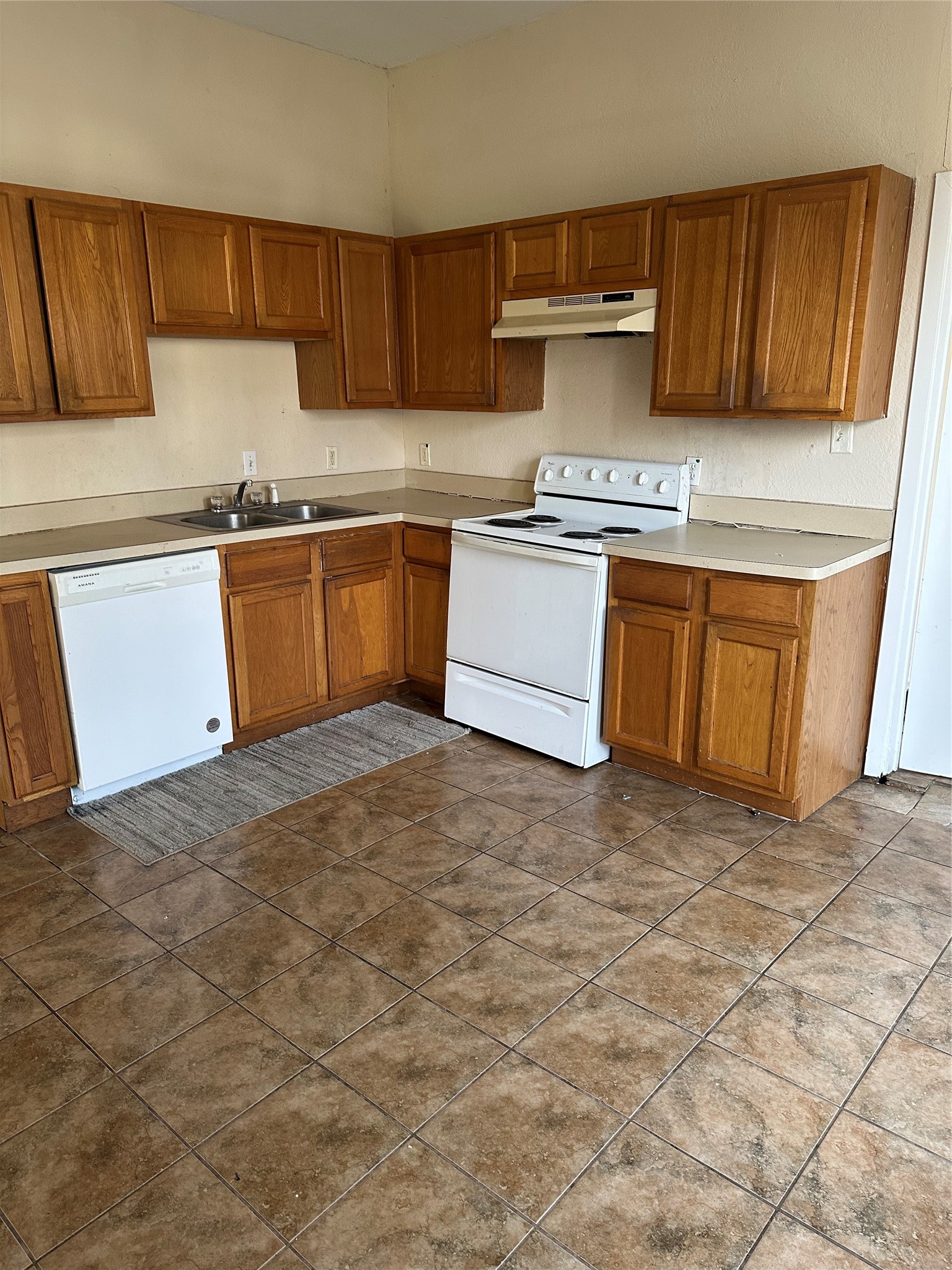 607 NW Main Street Ennis TX 75119