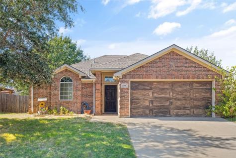 520 Birch Street Crowley TX 76036