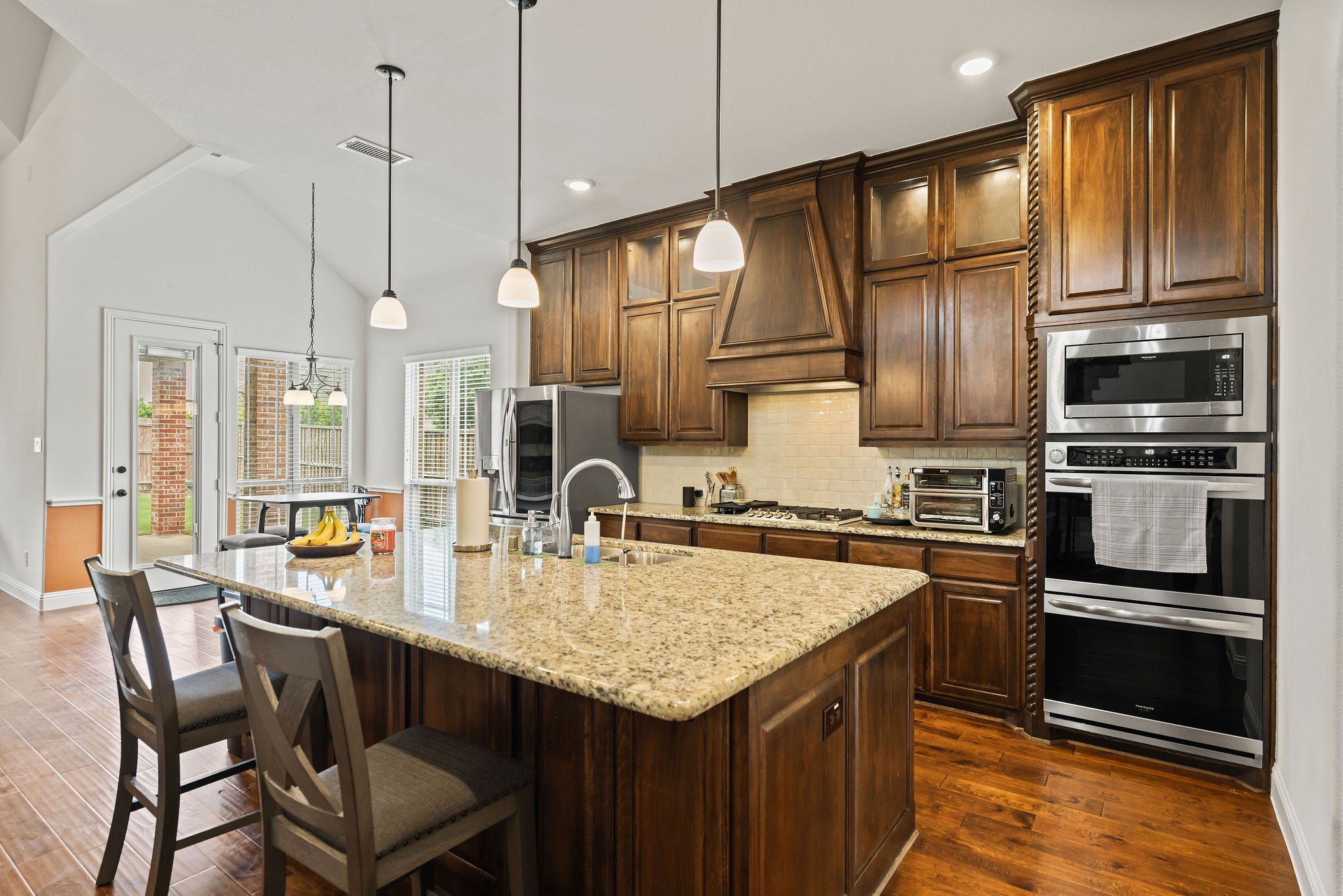 2605 Fair Oaks Avenue Midlothian TX 76065