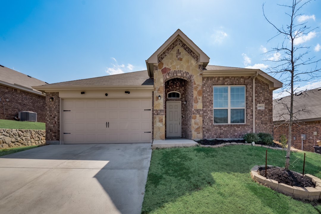 10853 Live Oak Creek Drive Fort Worth TX 76108