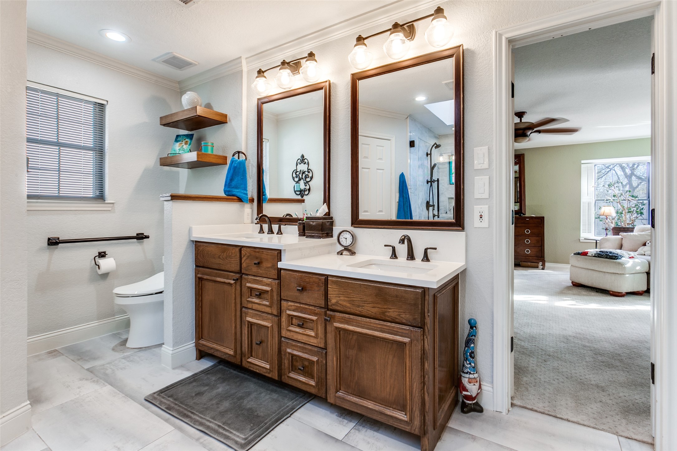 3706 Oakridge Circle Garland TX 75040