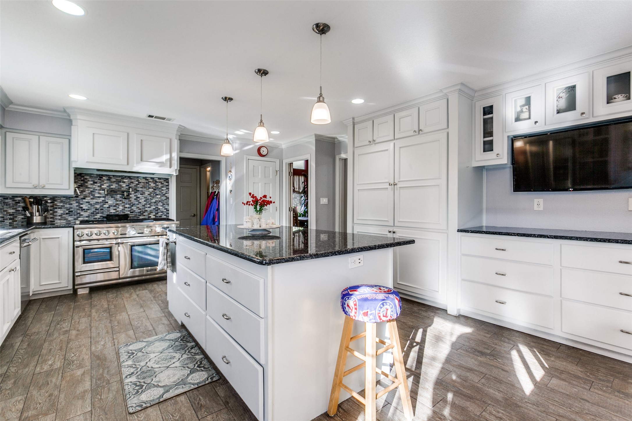 3706 Oakridge Circle Garland TX 75040
