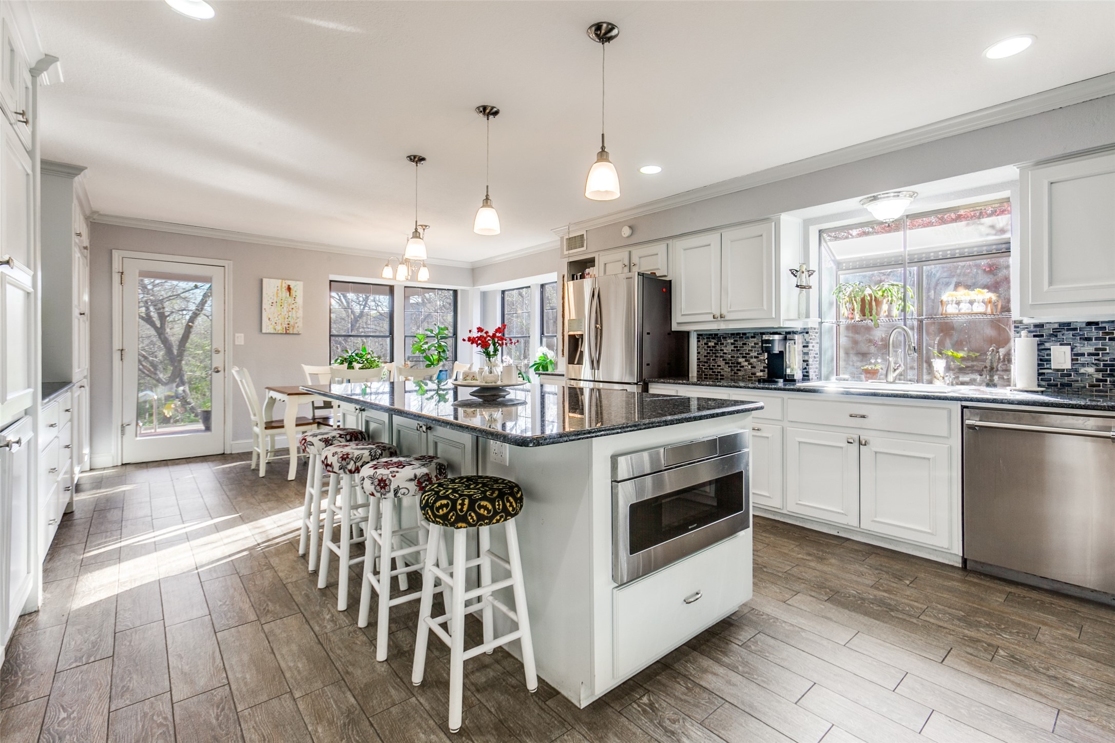 3706 Oakridge Circle Garland TX 75040