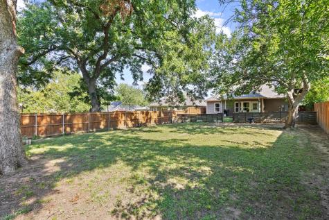 610 W Elm Street Denison TX 75020