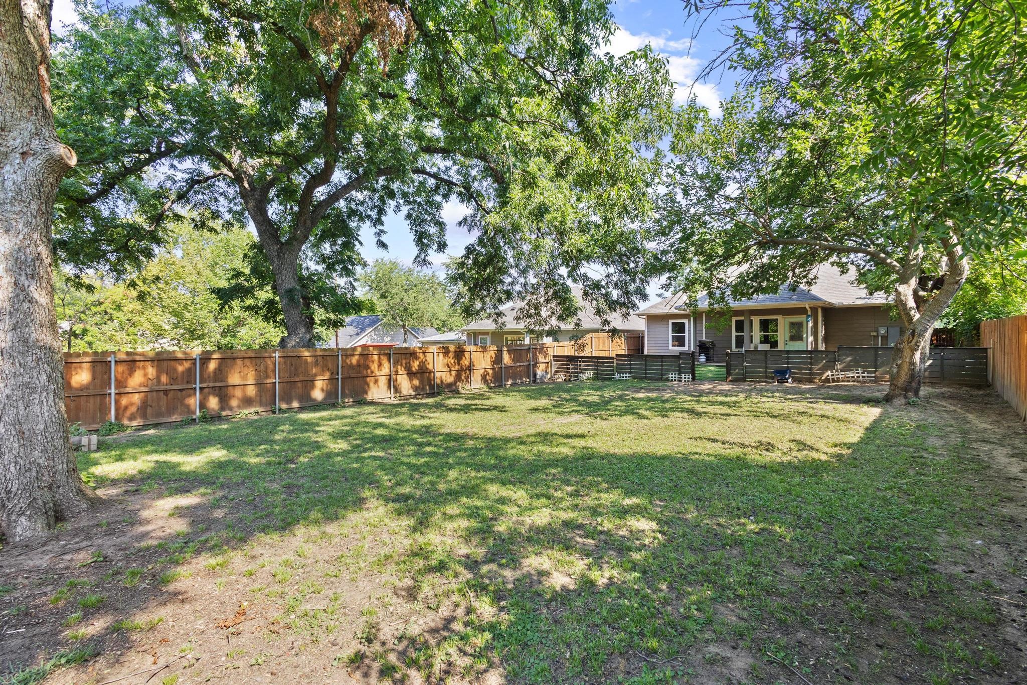 610 W Elm Street Denison TX 75020