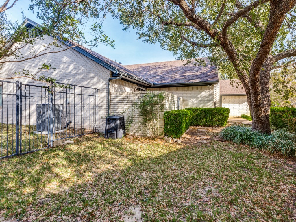 5963 River Bend Drive Benbrook TX 76132