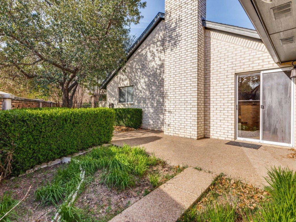 5963 River Bend Drive Benbrook TX 76132