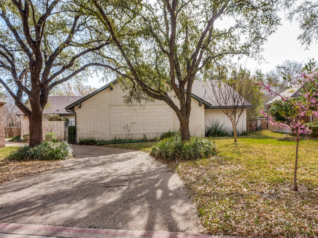 5963 River Bend Drive Benbrook TX 76132