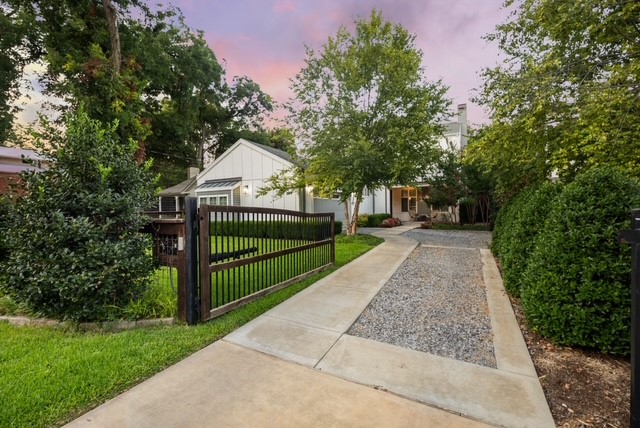 2014 Lakeland Drive Dallas TX 75218