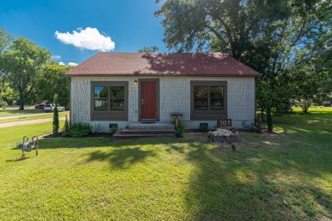 301 S Patterson Street Campbell TX 75422