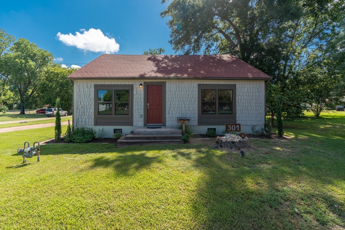 301 S Patterson Street Campbell TX 75422