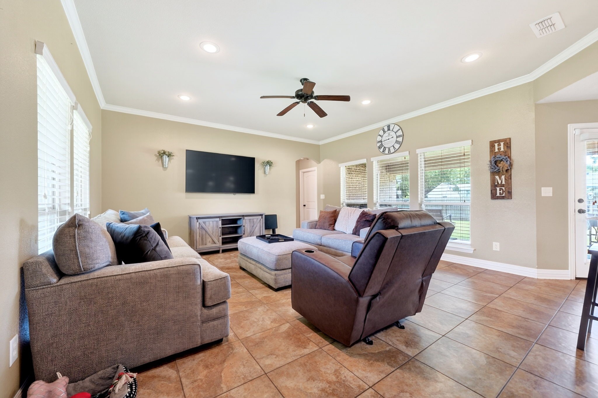 220 Ebony Place Van TX 75790