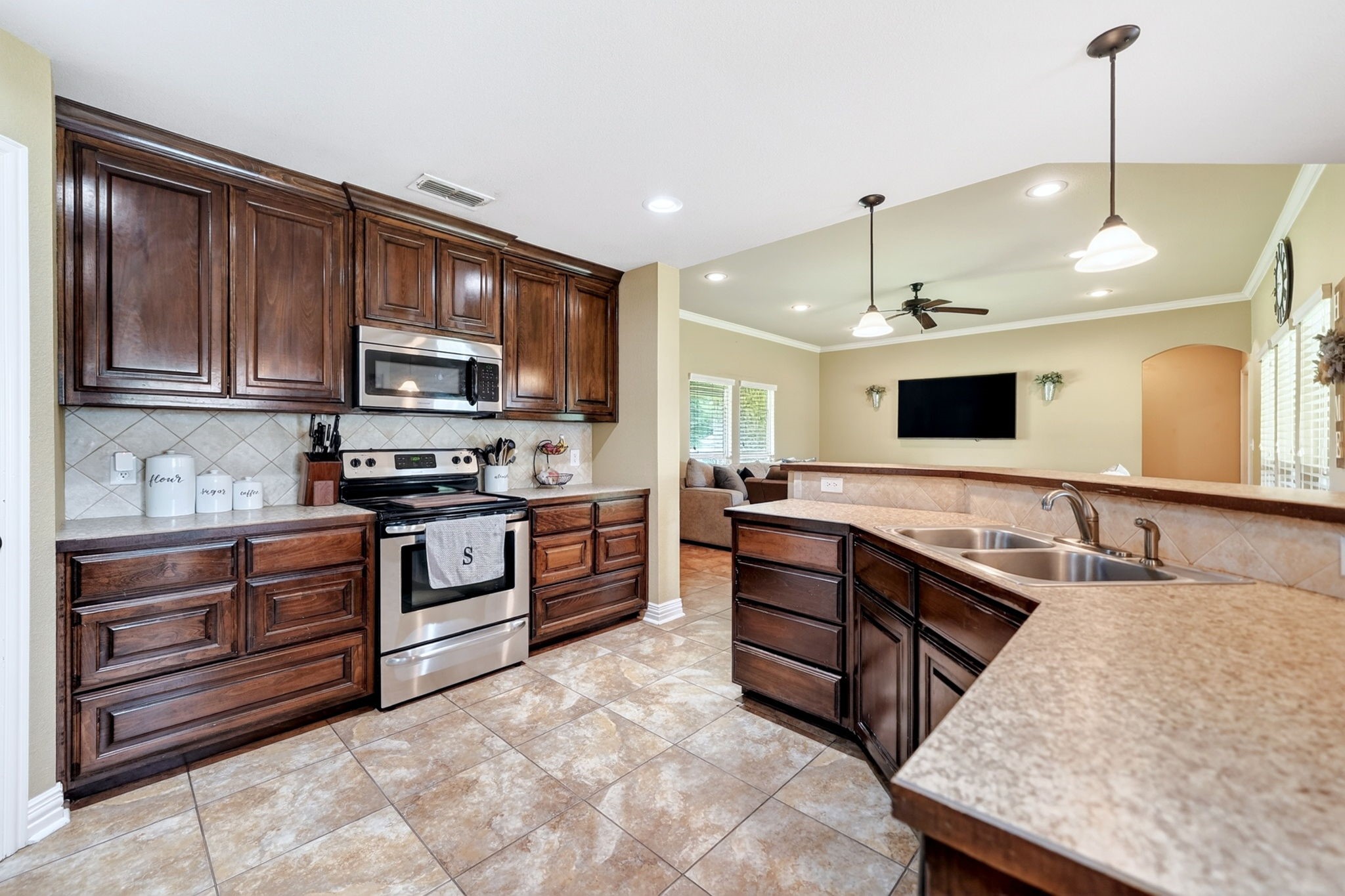 220 Ebony Place Van TX 75790