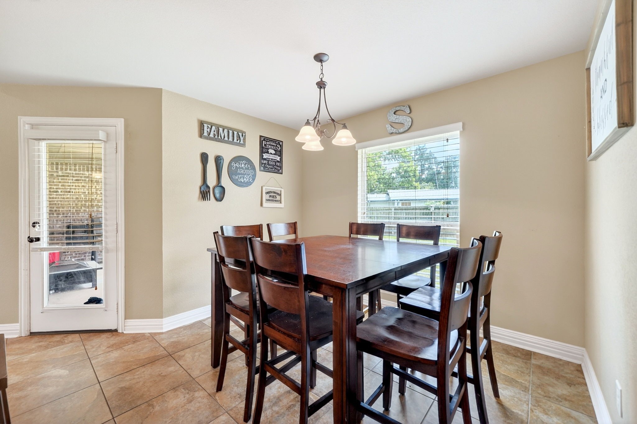 220 Ebony Place Van TX 75790