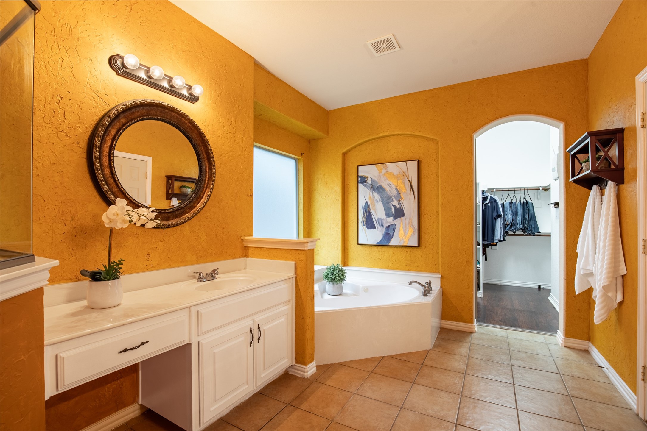 5115 Clydesdale Drive Grand Prairie TX 75052