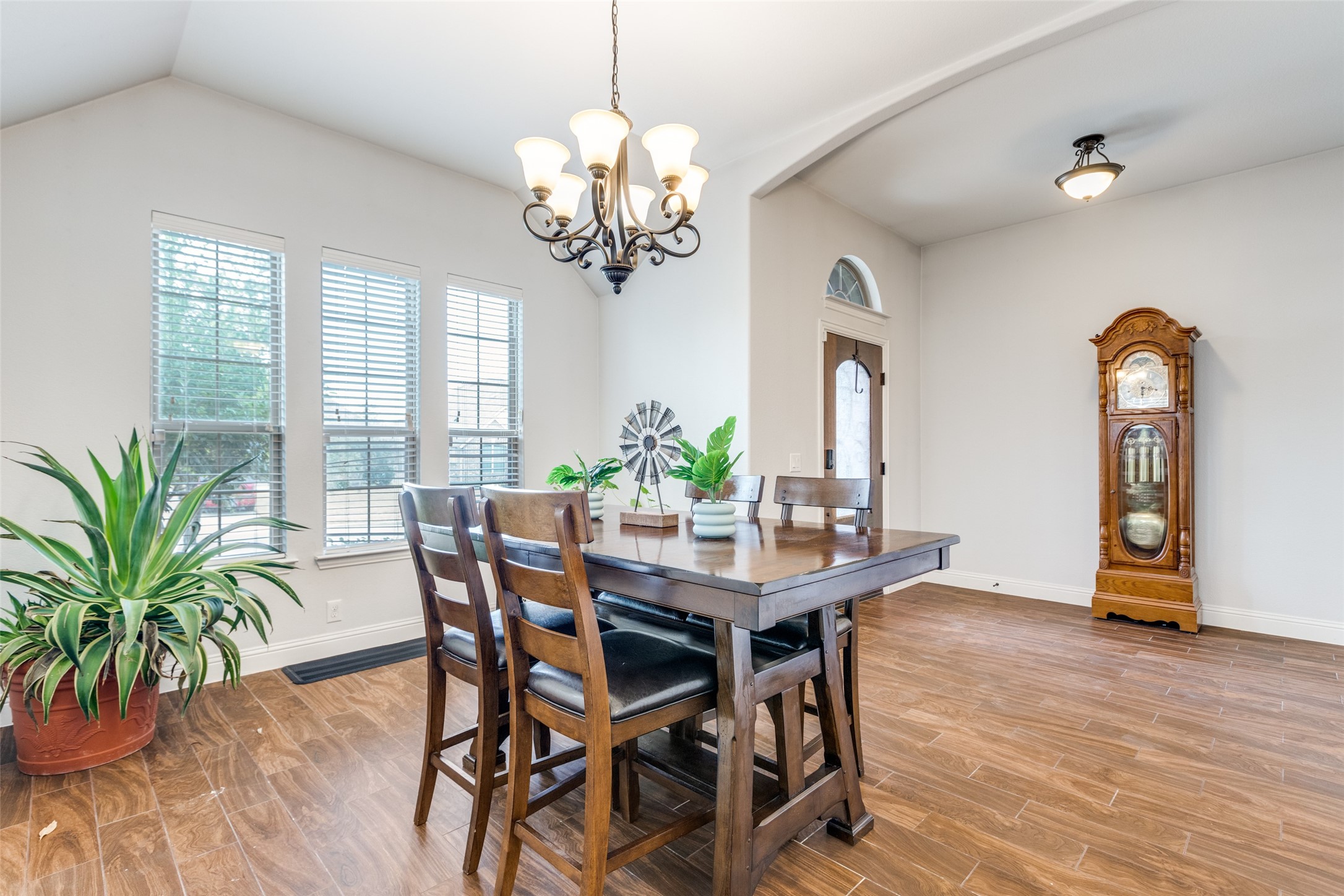 513 Thompson Drive Van Alstyne TX 75495