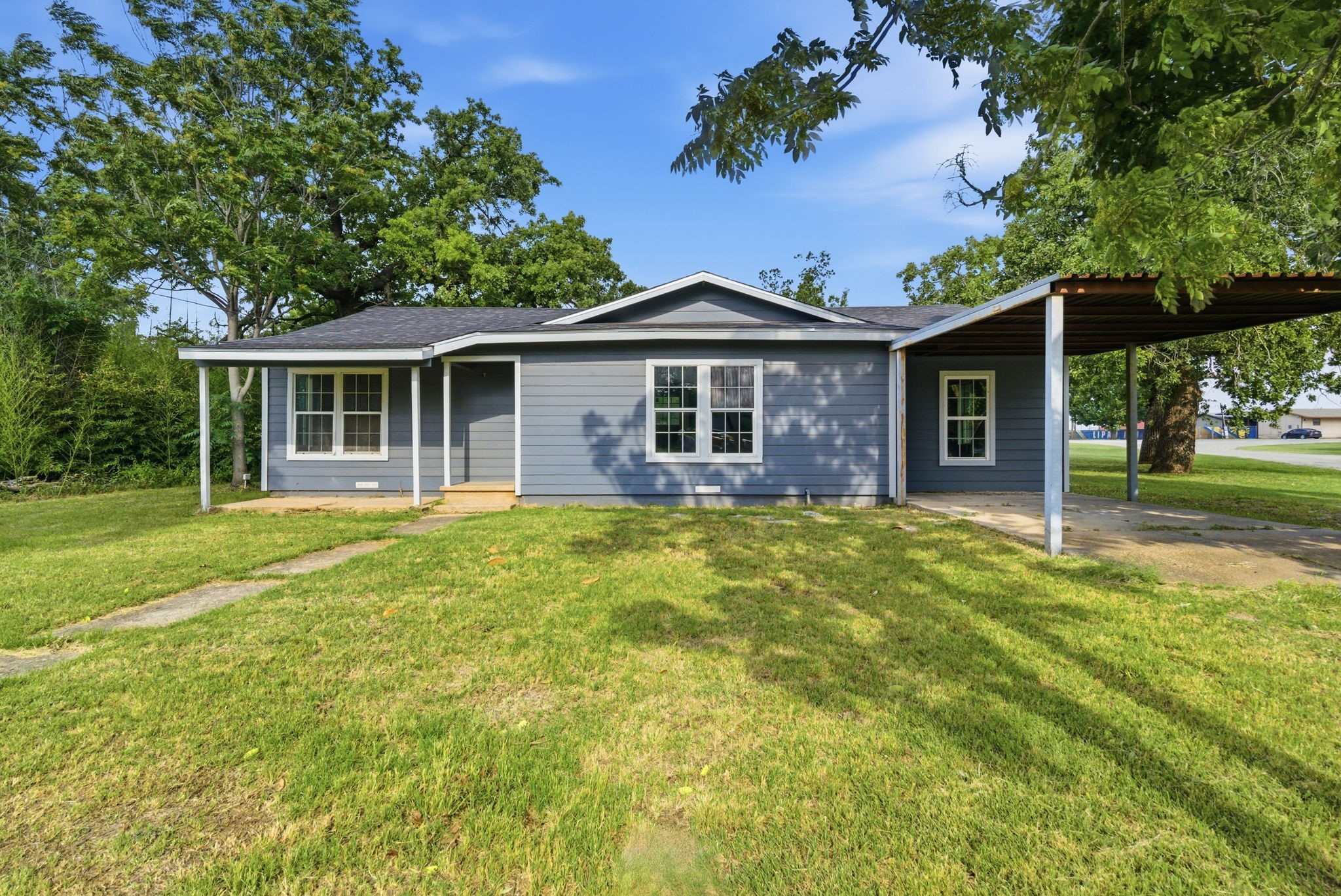 203 N Kickapoo Street Lipan TX 76462