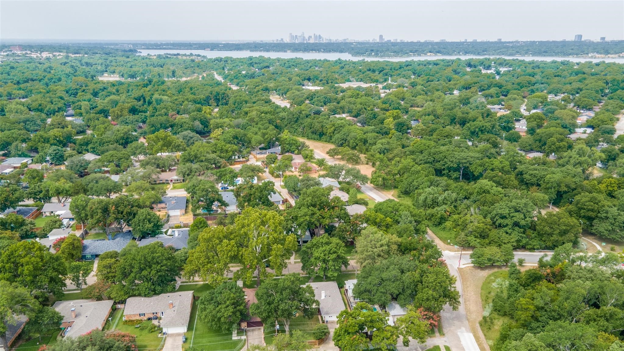 10208 Lake Gardens Drive Dallas TX 75218