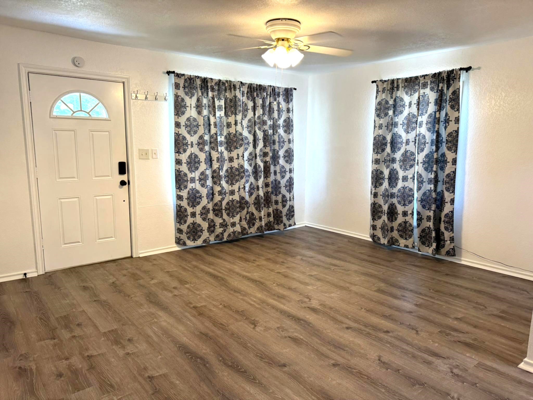 413 S Oak Street Paradise TX 76073