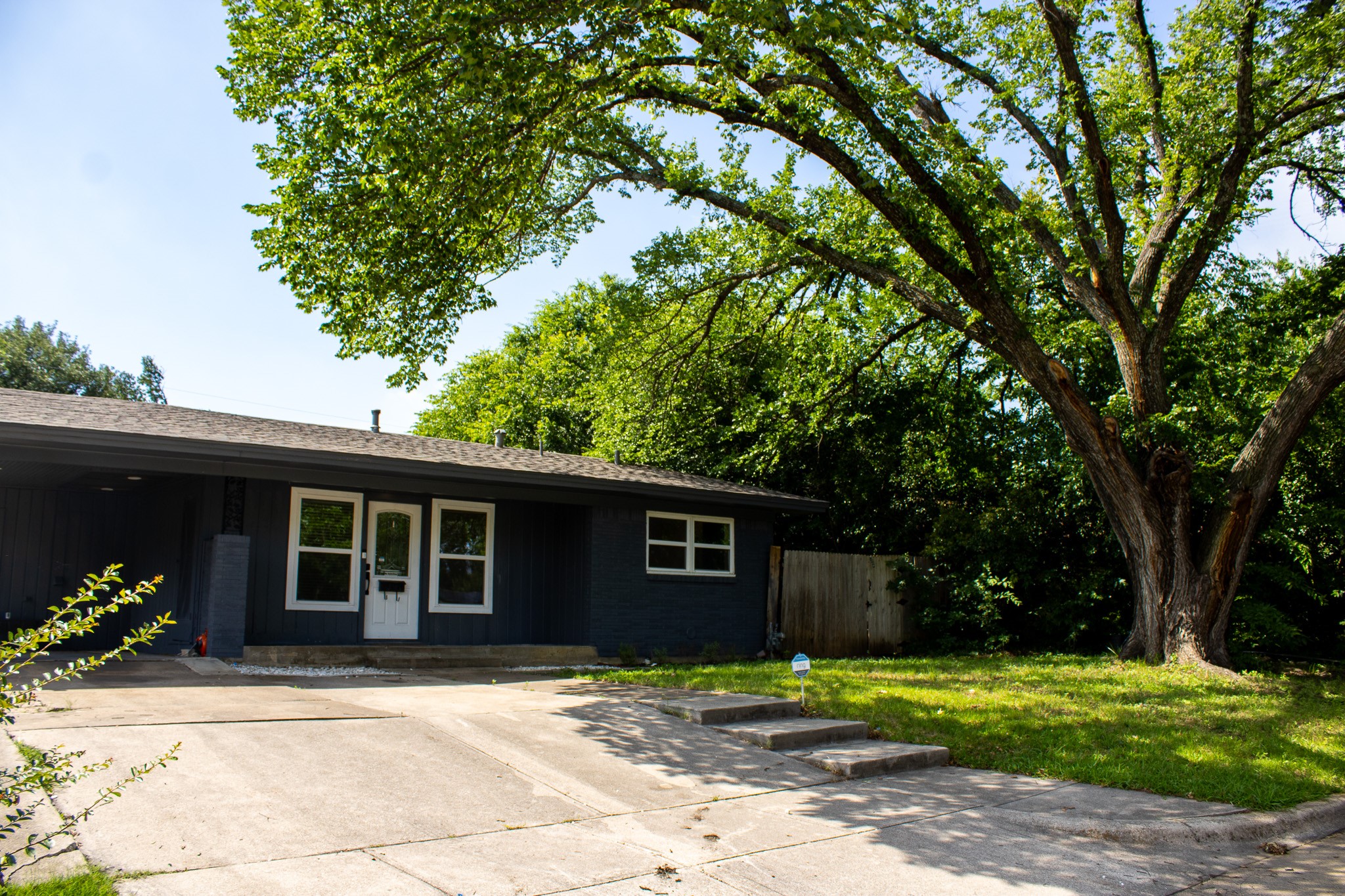 3825 W Spurgeon Street Fort Worth TX 76133