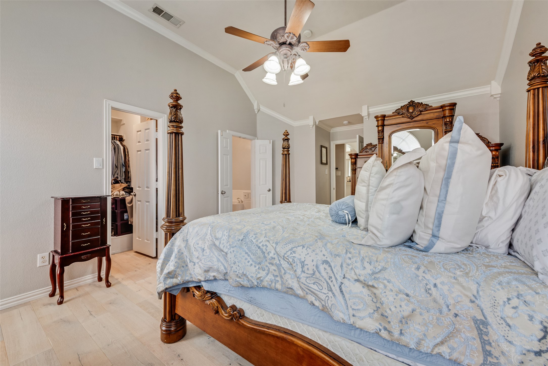 2112 Wallbrook Drive Lewisville TX 75067