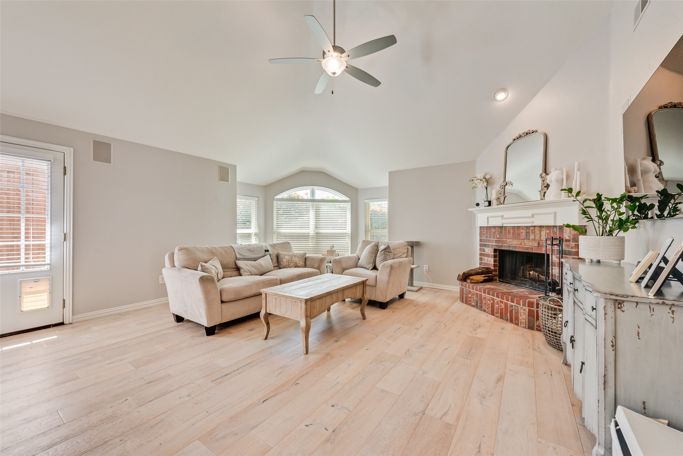 2112 Wallbrook Drive Lewisville TX 75067