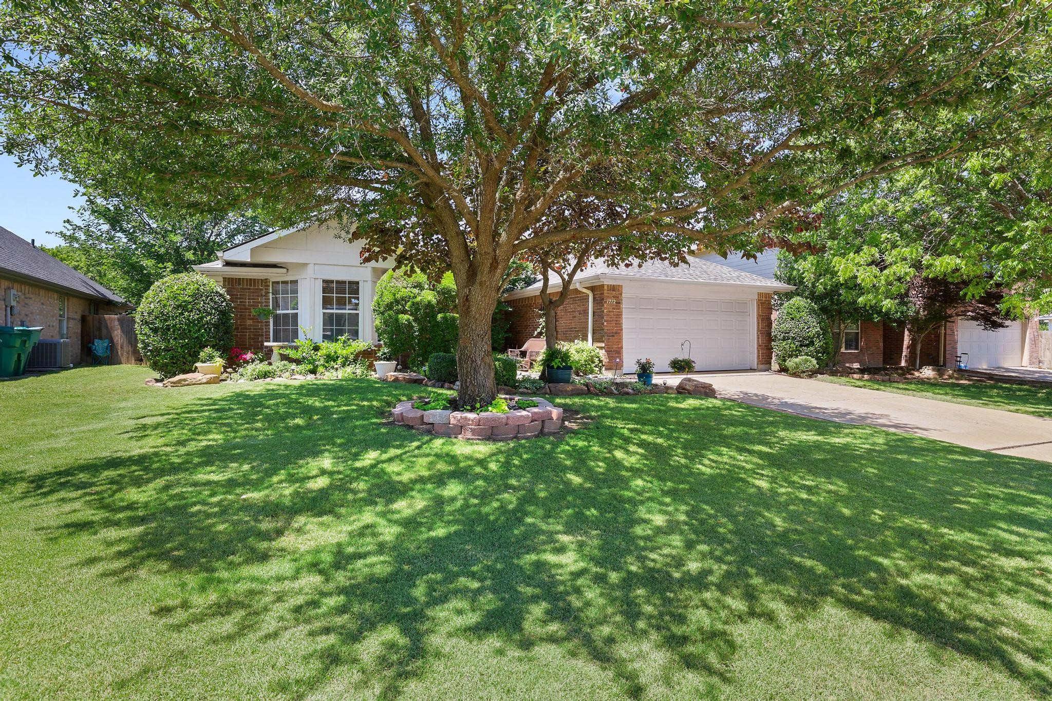 1712 Timberline Lane Sherman TX 75092