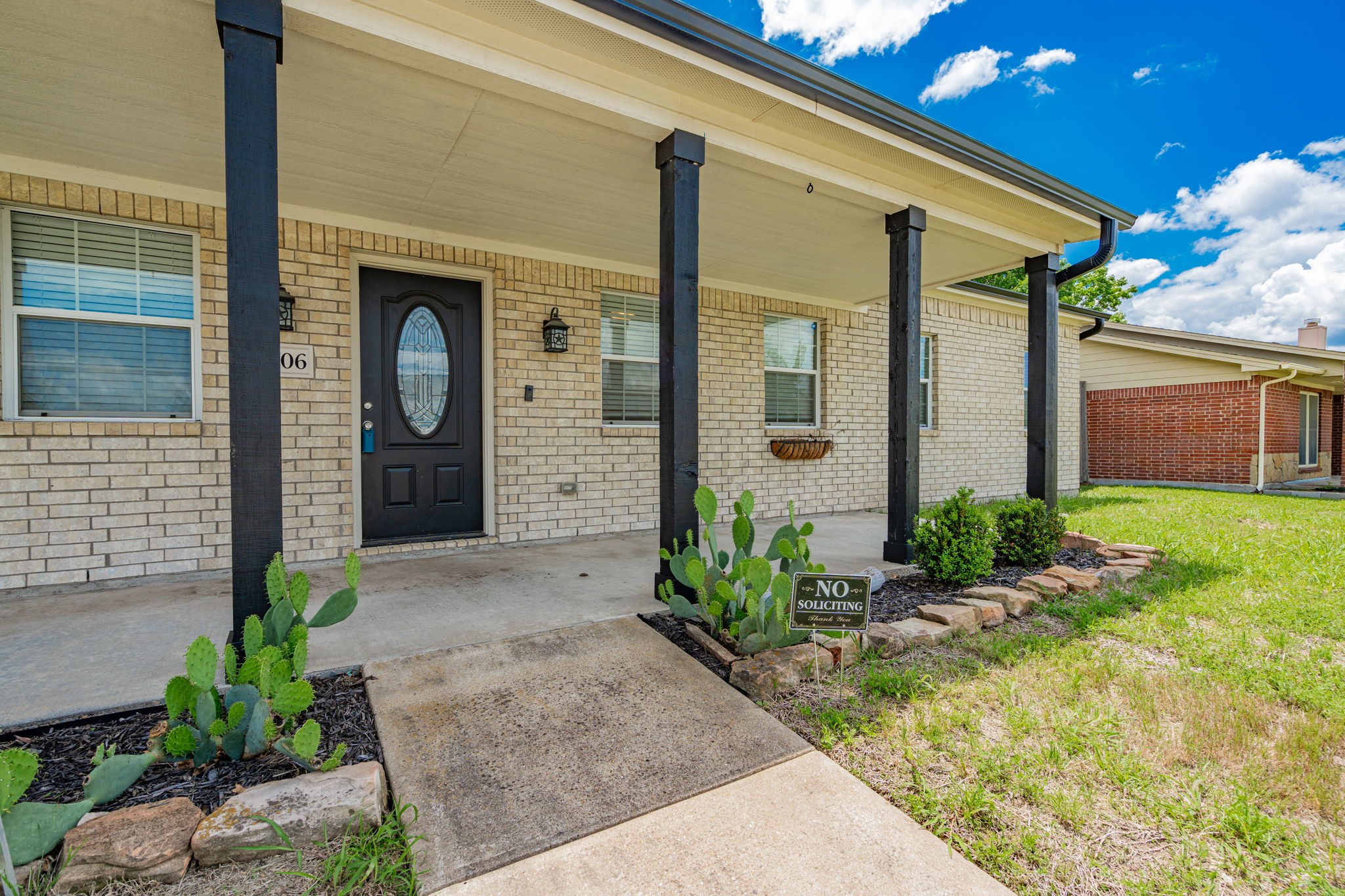 8306 Chesham Drive Rowlett TX 75088