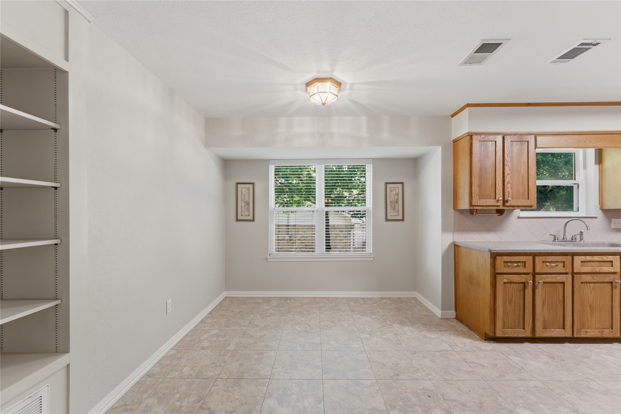 200 E San Benito Drive Robinson TX 76706