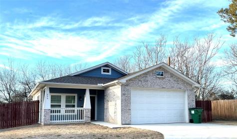 206 S Hubbard Street Alvord TX 76225