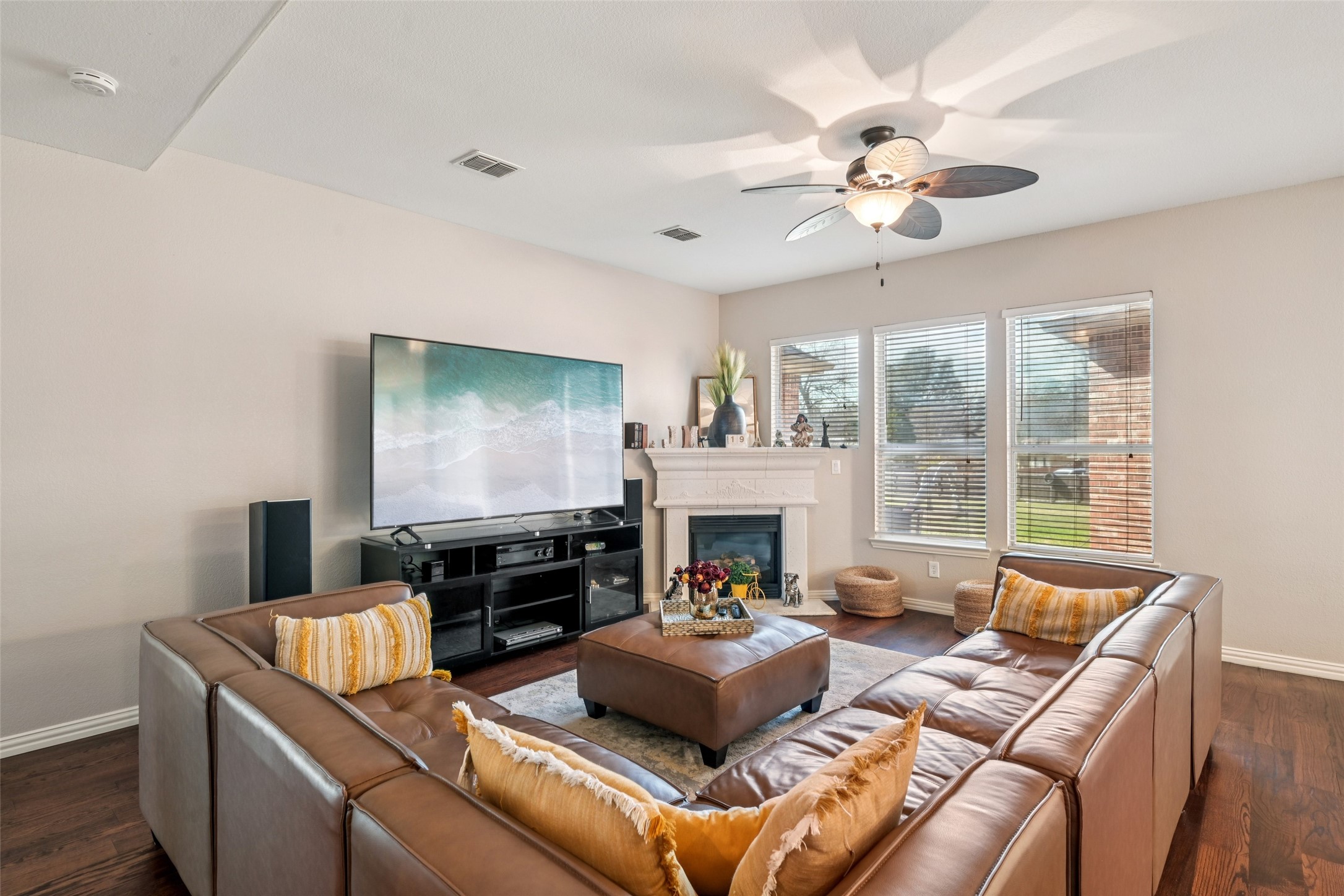 601 Belclaire Terrace Desoto TX 75115
