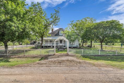 421 N Huey Avenue W Mount Calm TX 76673