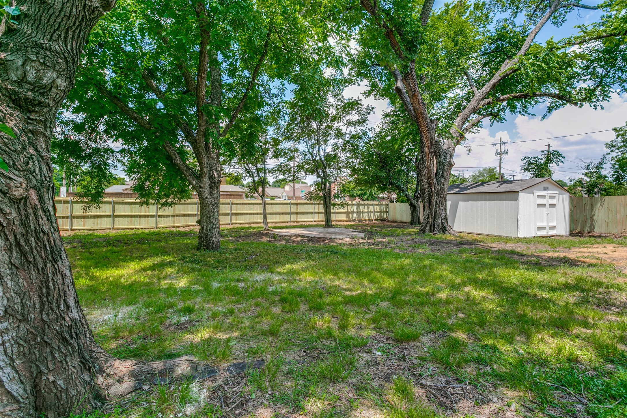 2325 Lake By Drive Irving TX 75060