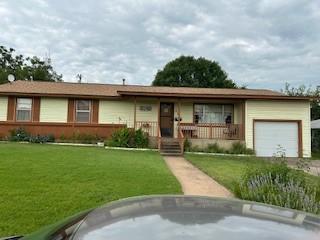 210 N Avenue T Clifton TX 76634
