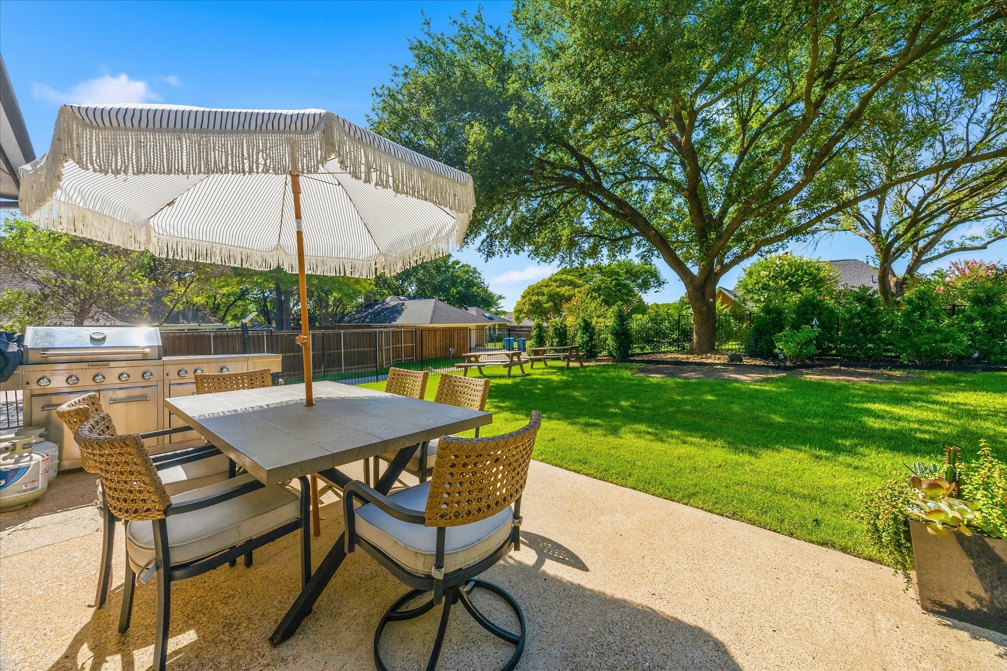 807 Lake Meadows Circle Rockwall TX 75087