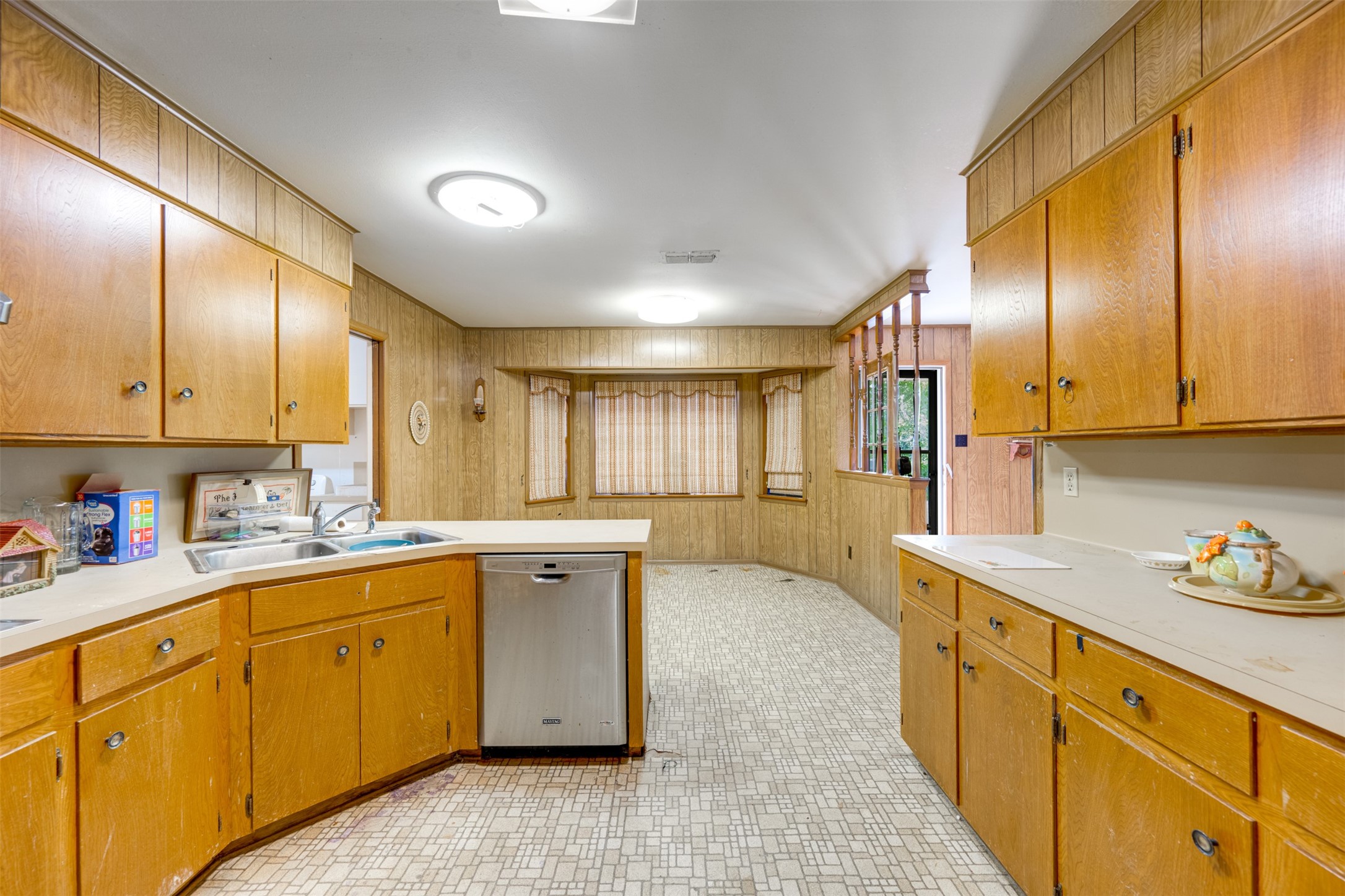 1054 An County Road 415 Palestine TX 75801