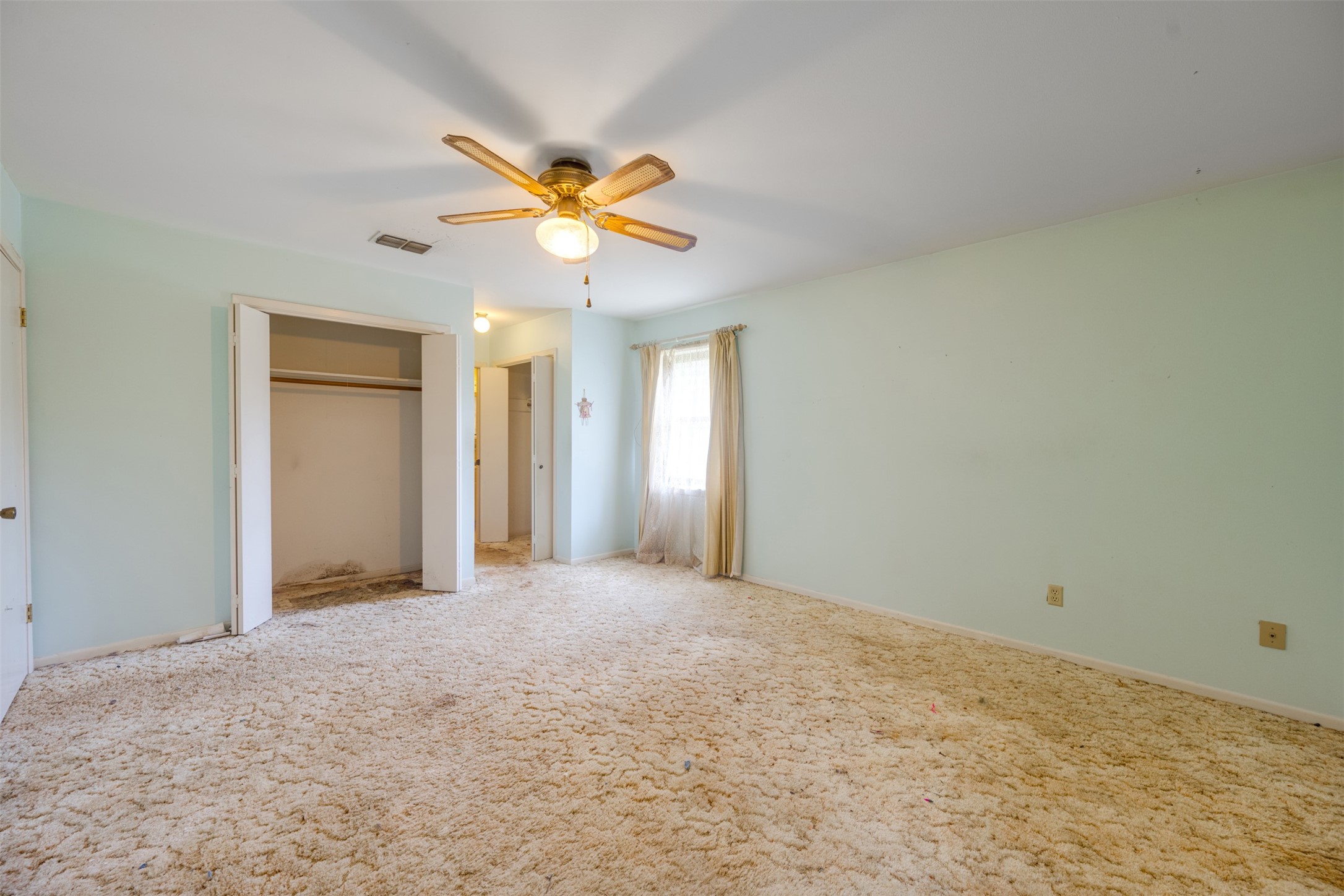 1054 An County Road 415 Palestine TX 75801